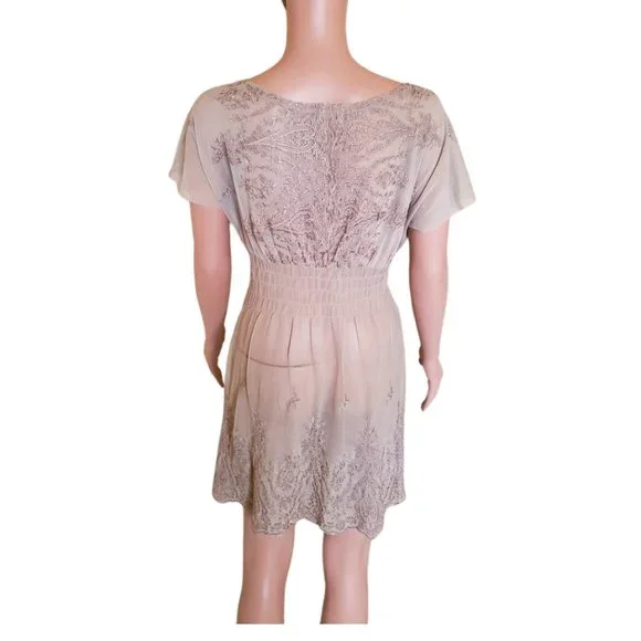 Vertigo Paris Embroidered Sheer V‑Neck Top | Size M - Picture 5 of 9